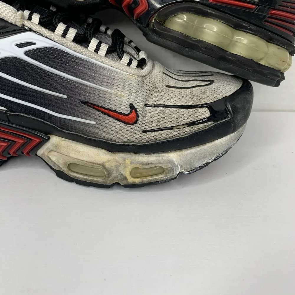 Nike Air Max Plus 3 Black Red White Sneakers